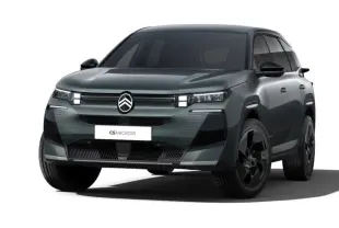 Citroën C5 Aircross hybride 2026 vert Astoria avec toit noir, vue 3/4 avant mettant en valeur ses phares LED et jantes noires.