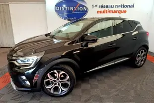 Renault Captur Business noir, vue 3/4 avant droit, avec jantes alliage et feux LED distinctifs.