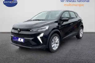 Renault Captur noir étoile métal en 3/4 avant droit, avec calandre moderne et feux LED distinctifs.