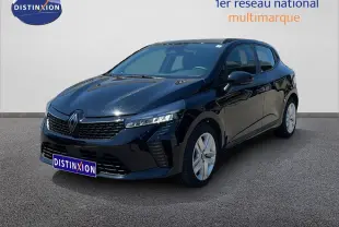 Renault Clio noir étoile métal en 3/4 avant droit, mettant en valeur ses phares LED et sa calandre moderne.