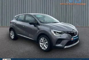 Renault Captur Blue dCi 115 Business gris vu en 3/4 avant droit avec phares LED et jantes alliage.