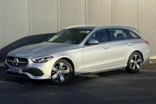 Mercedes Classe C Break V 200d argent High-Tech vue 3/4 avant droit avec jantes alliage et calandre chromée